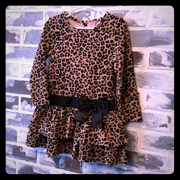 Other - Sassy Leopard Girls Dress